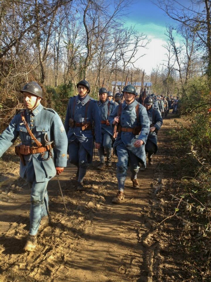 Lieut. Cartier leads the 18e RI and the rest of the company up to the front lines, November 2014