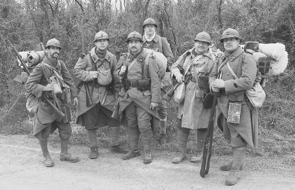 Heading up to the trenches, April 2006. From left to right: Sgt. Contamine, Sdt. Martin, Sdt. Convard, Sdt. Desjardins, Sdt. Fagot, Cpl. Picard.