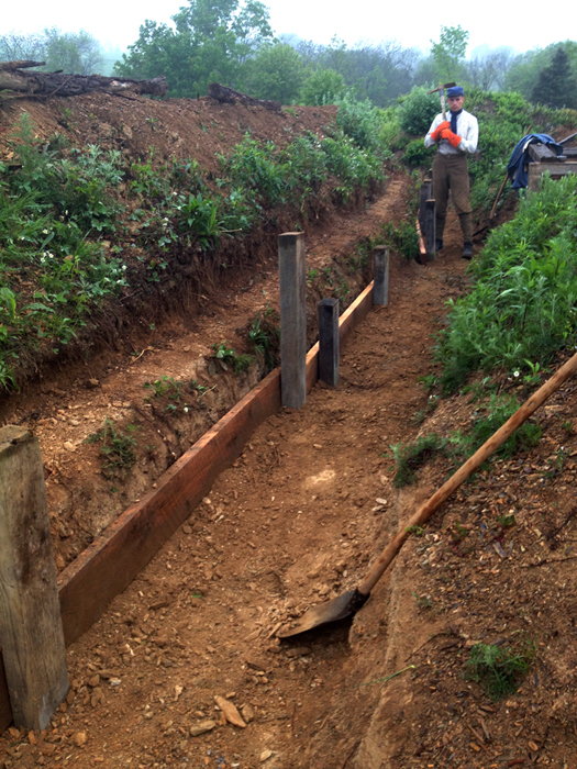 Progress is made on the second line trench during the French company work weekend. Newville, September 2013.