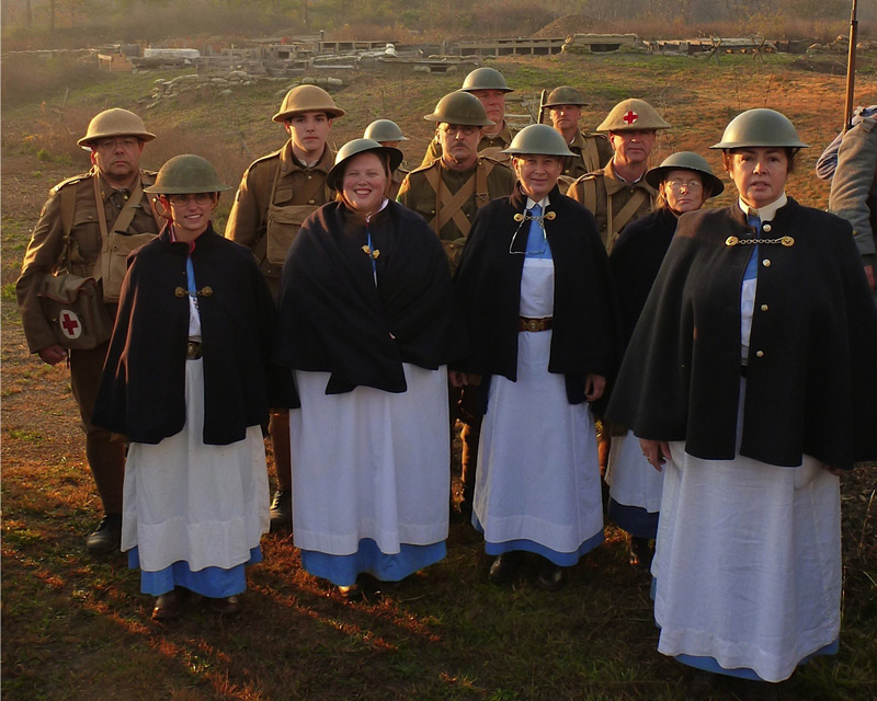 Members of the Canadian nurses and medical corps. Newville, November 2013.